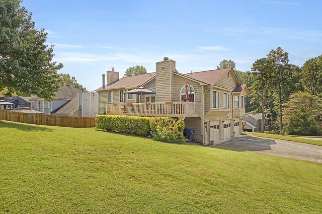 2067 York River Way, Suwanee, GA 30024