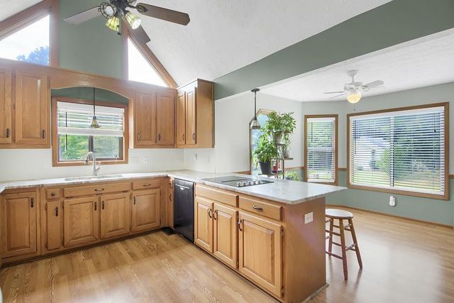 2067 York River Way, Suwanee, GA 30024