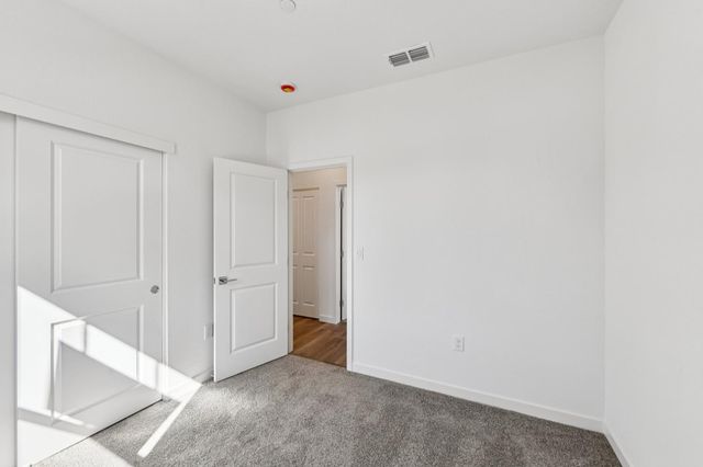 6441 Ventris Walk, Sacramento, CA 95823