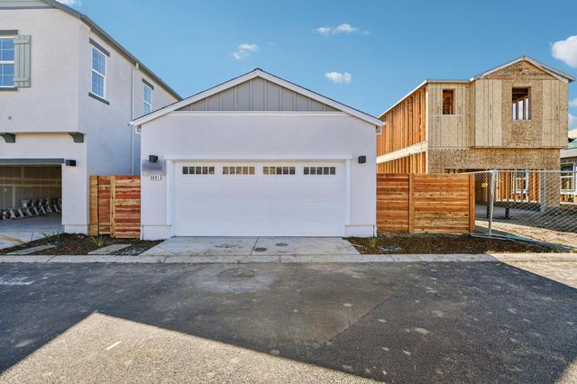 6441 Ventris Walk, Sacramento, CA 95823