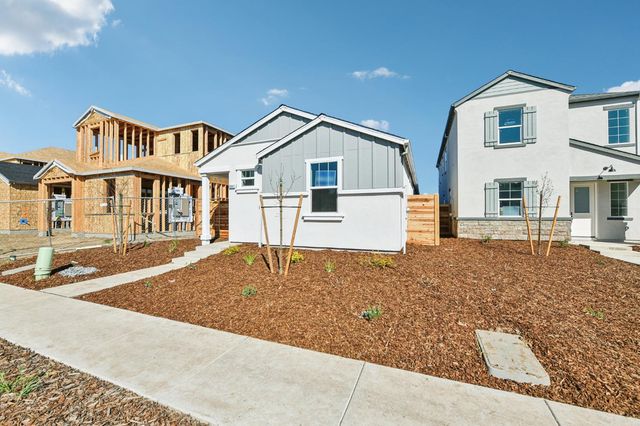 6441 Ventris Walk, Sacramento, CA 95823