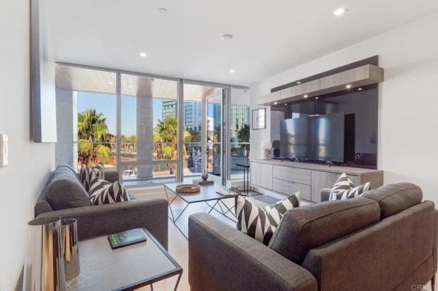 888 W E Street 306, San Diego, CA 92101