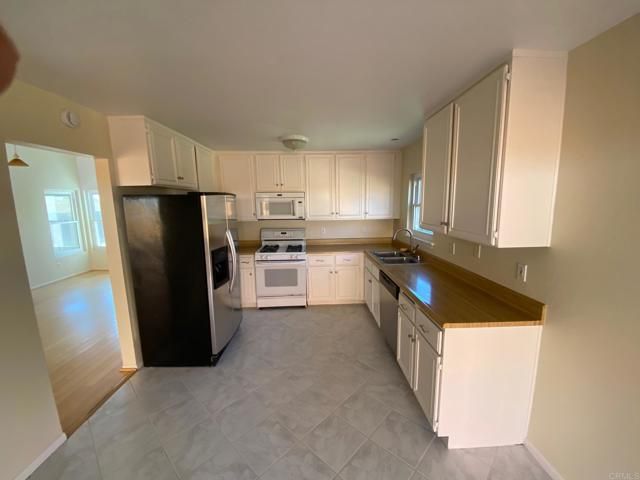 2265 Charise St, Escondido, CA 92025