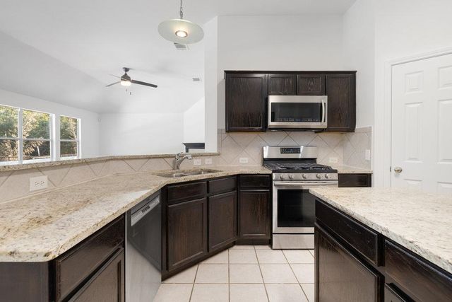 305 Plumbago DR, Pflugerville, TX 78660