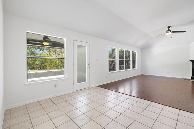 305 Plumbago DR, Pflugerville, TX 78660