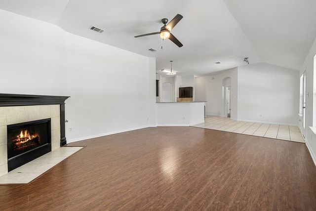 305 Plumbago DR, Pflugerville, TX 78660
