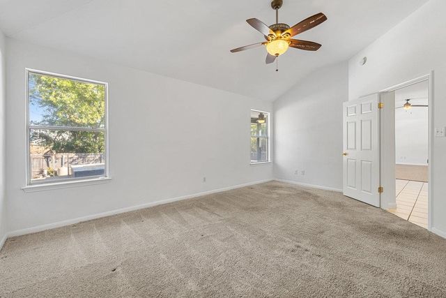 305 Plumbago DR, Pflugerville, TX 78660
