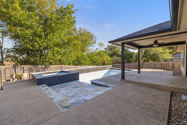 305 Plumbago DR, Pflugerville, TX 78660