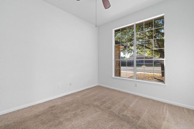 305 Plumbago DR, Pflugerville, TX 78660