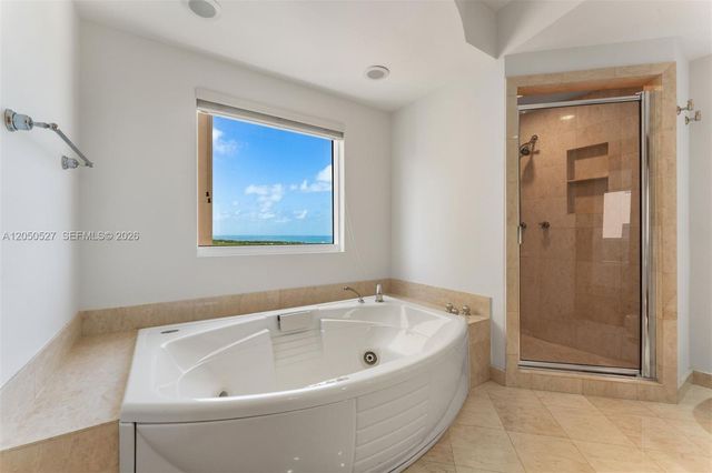 785 Crandon Blvd 1401, Key Biscayne, FL 33149