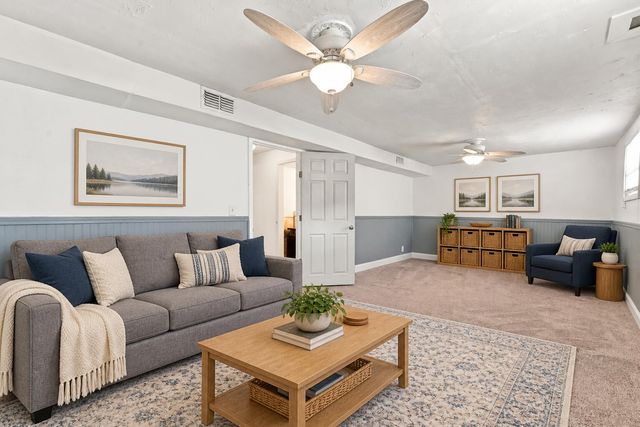1119 AVENUE O, Carter Lake, IA 51510