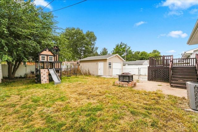 1119 AVENUE O, Carter Lake, IA 51510