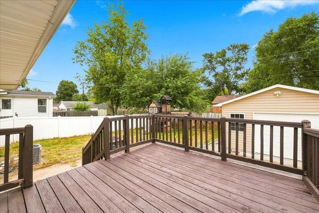 1119 AVENUE O, Carter Lake, IA 51510