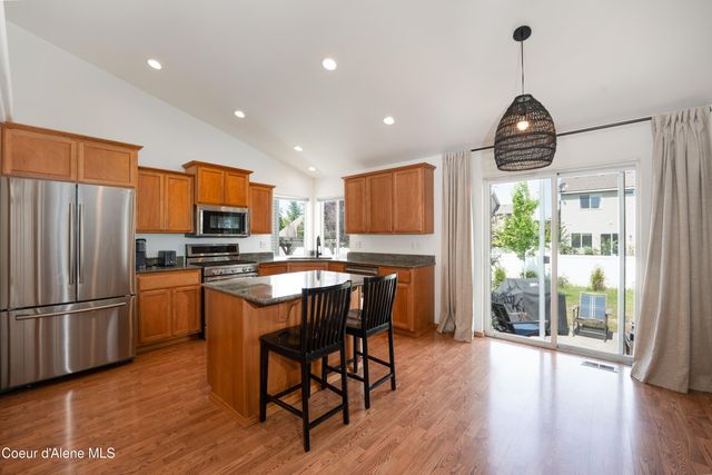 2867 W Tours Dr, Coeur D'alene, ID 83815