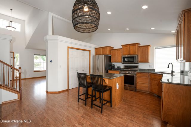 2867 W Tours Dr, Coeur D'alene, ID 83815