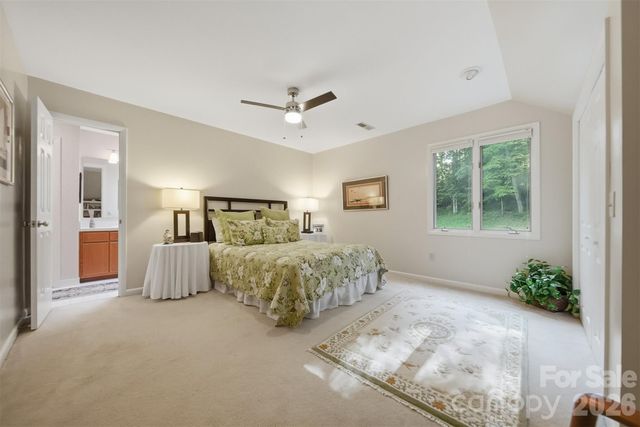 414 Stonecroft Drive SE, Lenoir, NC 28645