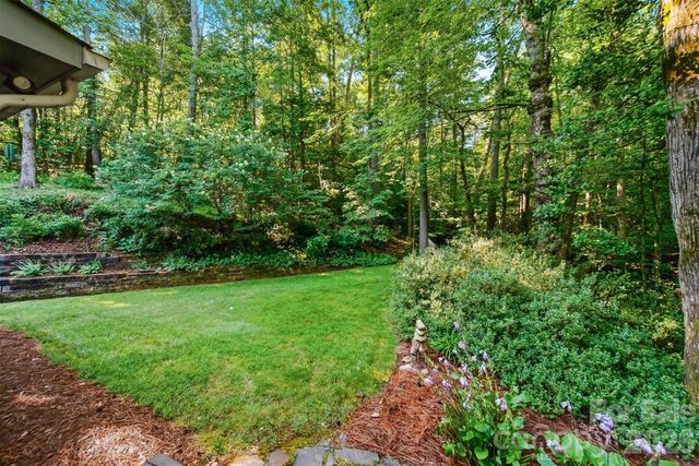 414 Stonecroft Drive SE, Lenoir, NC 28645