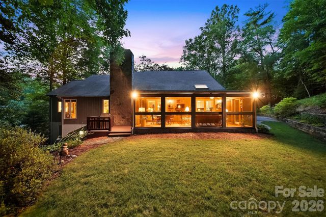 414 Stonecroft Drive SE, Lenoir, NC 28645