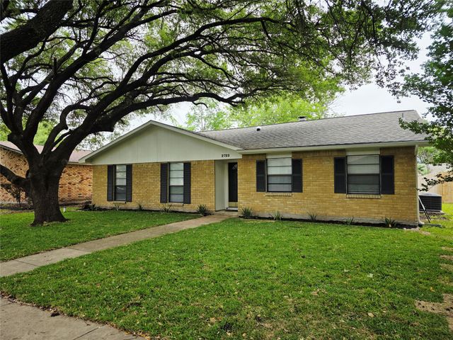 2722 Clover Valley Drive, Garland, TX 75043