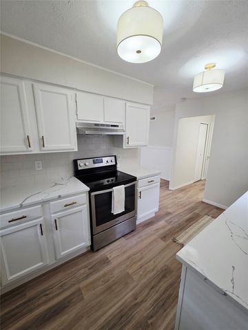2722 Clover Valley Drive, Garland, TX 75043
