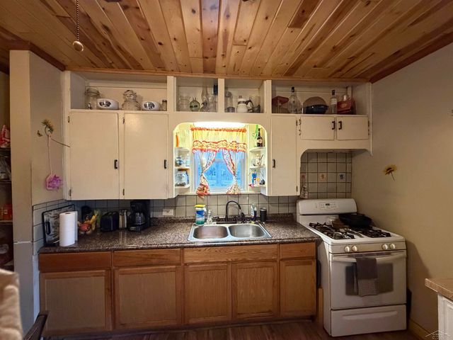 420 N Granger Street, Saginaw, MI 48602