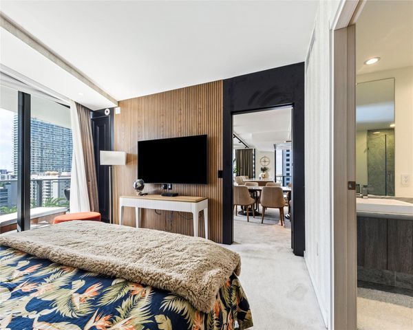 801 S Miami Ave 1201, Miami, FL 33130