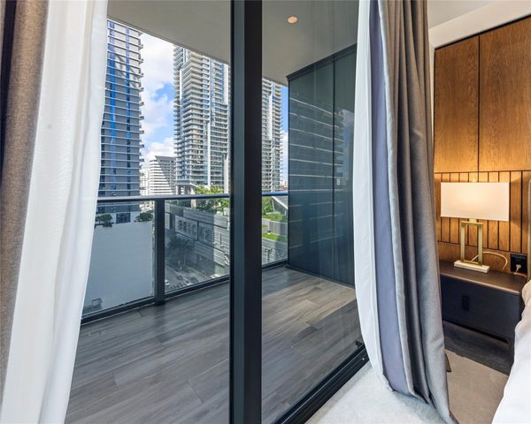 801 S Miami Ave 1201, Miami, FL 33130