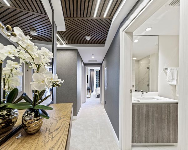 801 S Miami Ave 1201, Miami, FL 33130