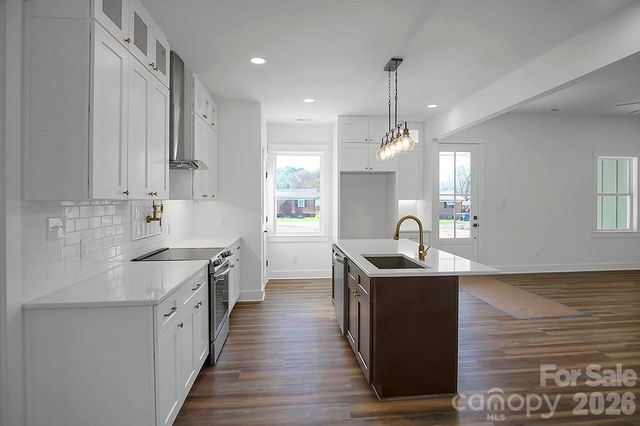 404 JC Dellinger Road, Cherryville, NC 28021