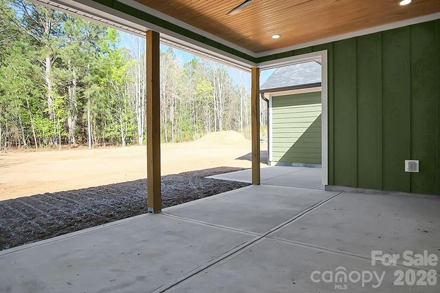 404 JC Dellinger Road, Cherryville, NC 28021