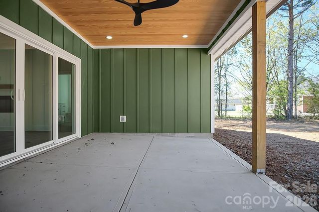 404 JC Dellinger Road, Cherryville, NC 28021