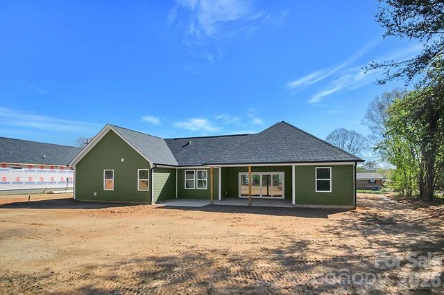404 JC Dellinger Road, Cherryville, NC 28021