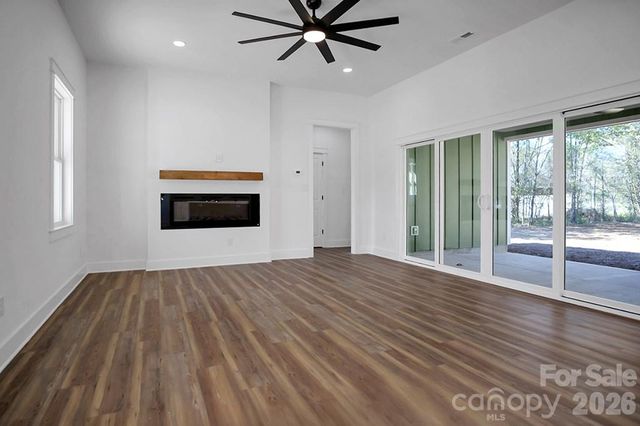 404 JC Dellinger Road, Cherryville, NC 28021