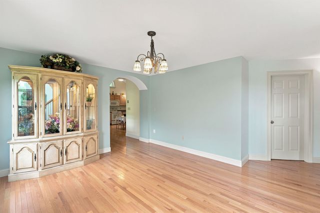 40 Lakewood Drive, Alton, NH 03810