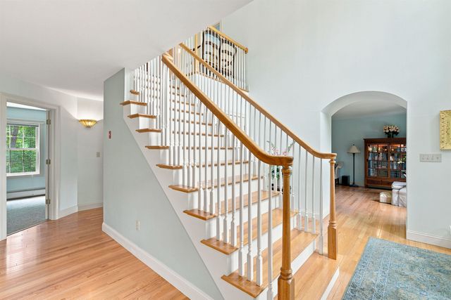 40 Lakewood Drive, Alton, NH 03810