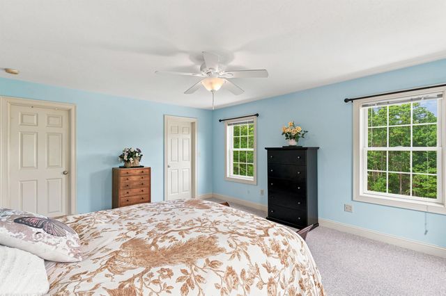 40 Lakewood Drive, Alton, NH 03810
