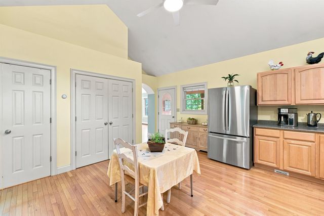 40 Lakewood Drive, Alton, NH 03810