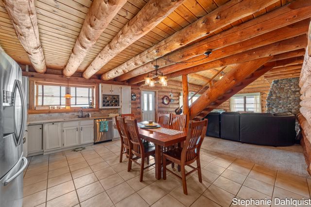 1601 Westwind Court, Laketon Twp, MI 49445