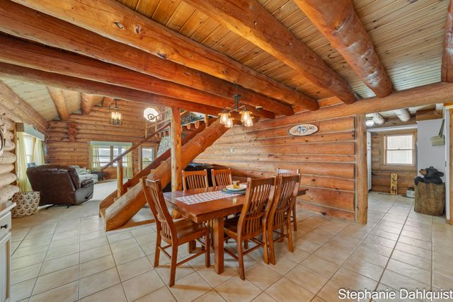 1601 Westwind Court, Laketon Twp, MI 49445