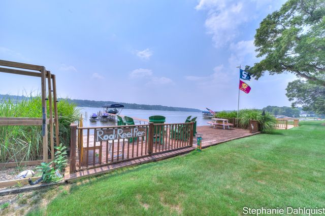 1601 Westwind Court, Laketon Twp, MI 49445