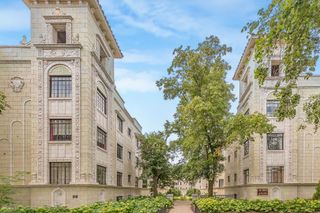 7344 N Ridge Boulevard 5C, Chicago, IL 60645