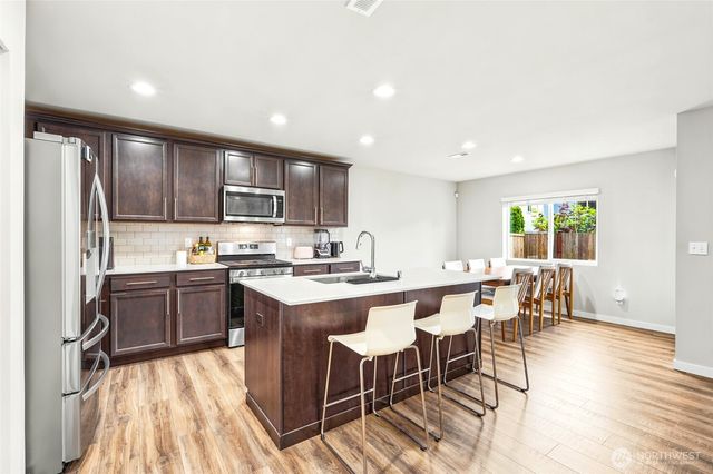 14926 18th Ave W, Lynnwood, WA 98087
