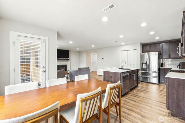14926 18th Ave W, Lynnwood, WA 98087
