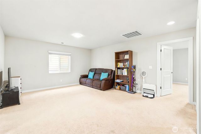 14926 18th Ave W, Lynnwood, WA 98087