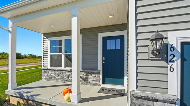 605 Fallen Leaf Drive, Belton, MO 64012