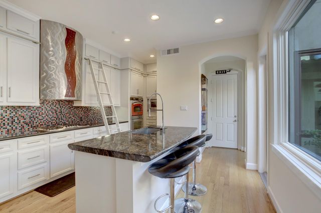 2522 Kingston Street, Houston, TX 77019