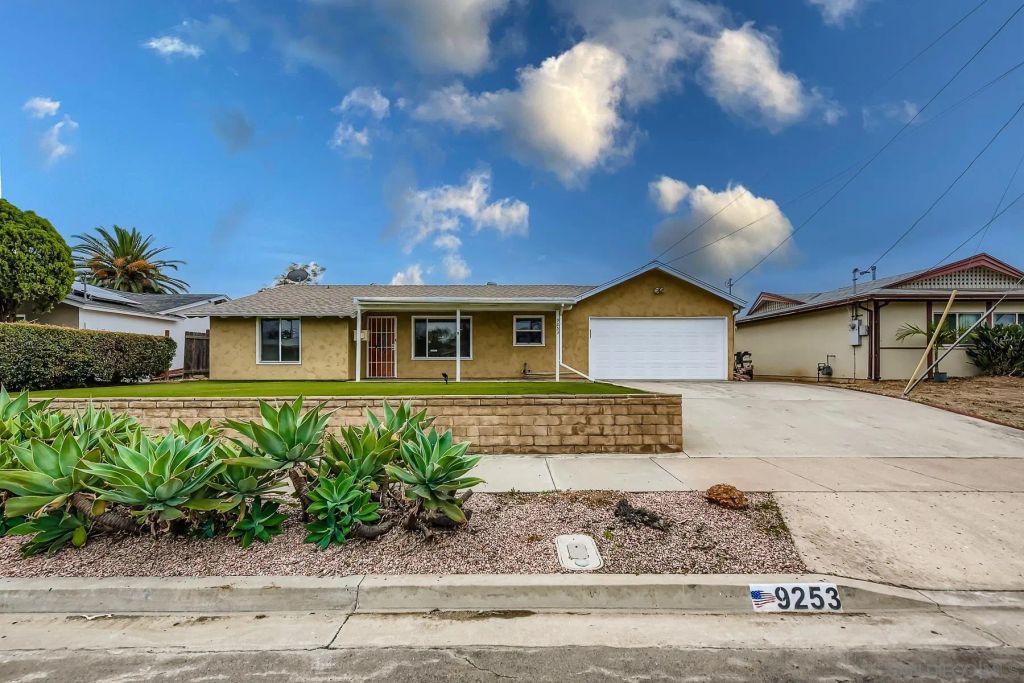 9253 MARANDA DR, Santee, CA 92071