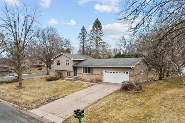 7731 Polaris Lane N, Maple Grove, MN 55311