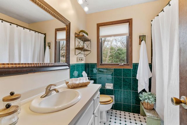 7731 Polaris Lane N, Maple Grove, MN 55311