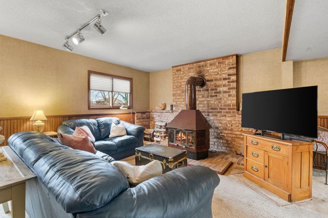 7731 Polaris Lane N, Maple Grove, MN 55311